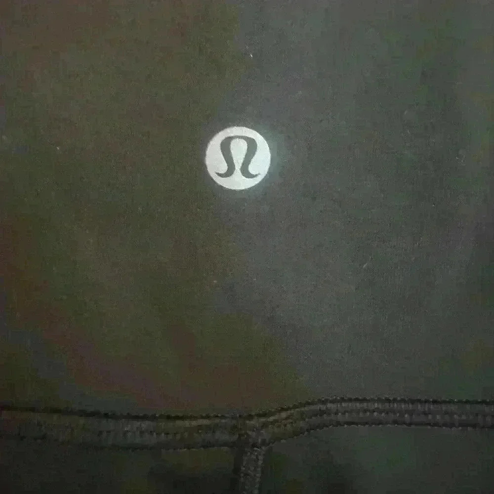 Lululemon X Peloton Cropped Black Leggings EUC Size 6 - Picture 4 of 5